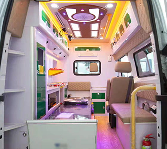 霍城县车辆内部展示